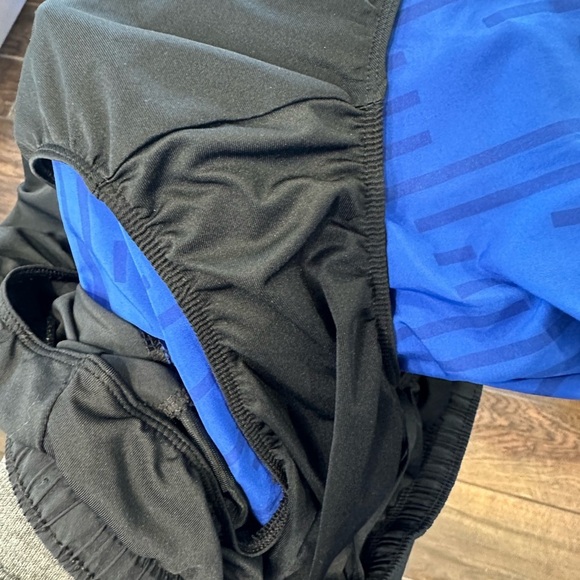 Nike Dri-Fit Challenger Run Division Blue Reflective Shorts - men’s large - Picture 10 of 14